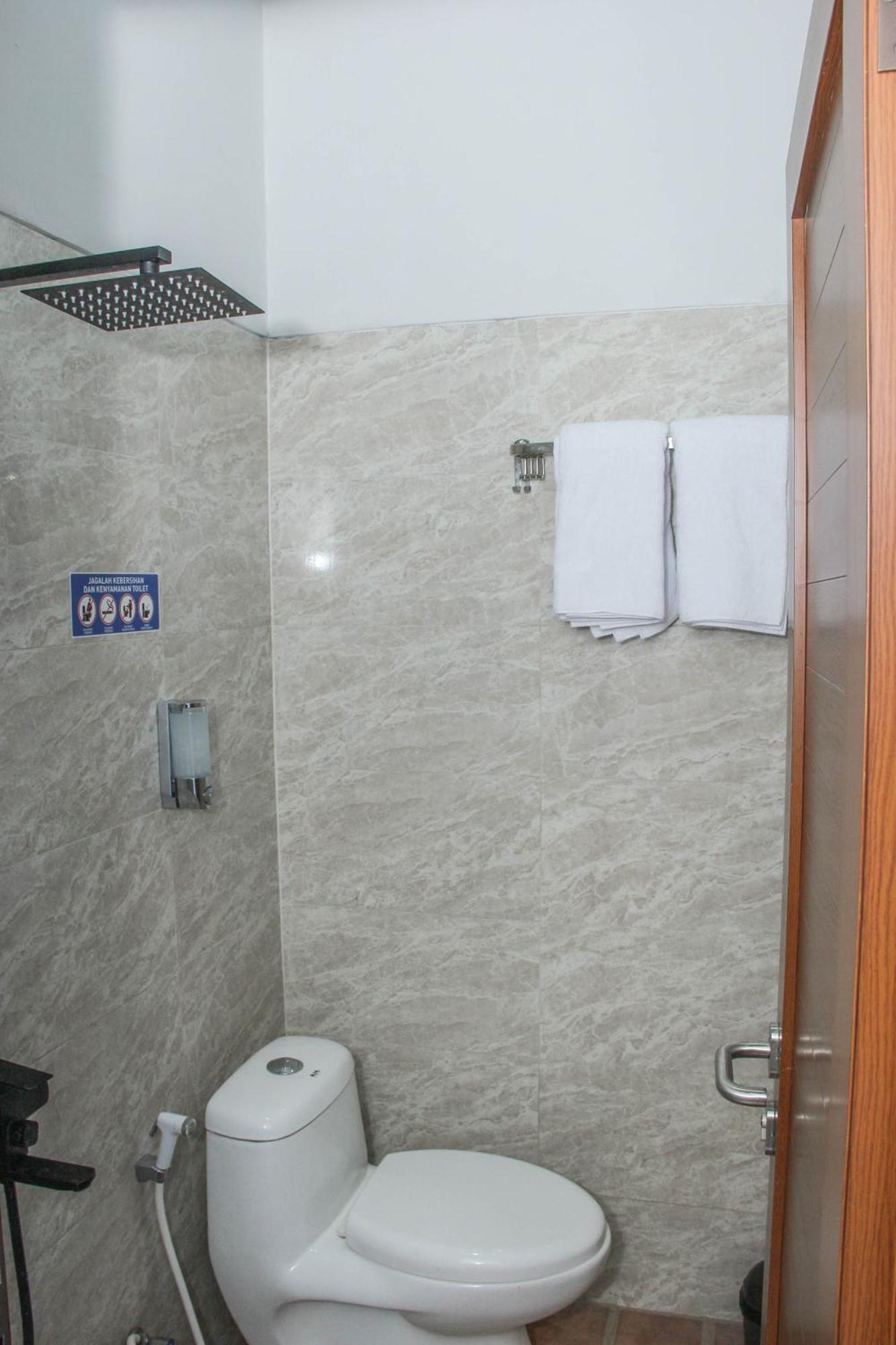 Laswi Syariah Guest House Bandung Exteriör bild